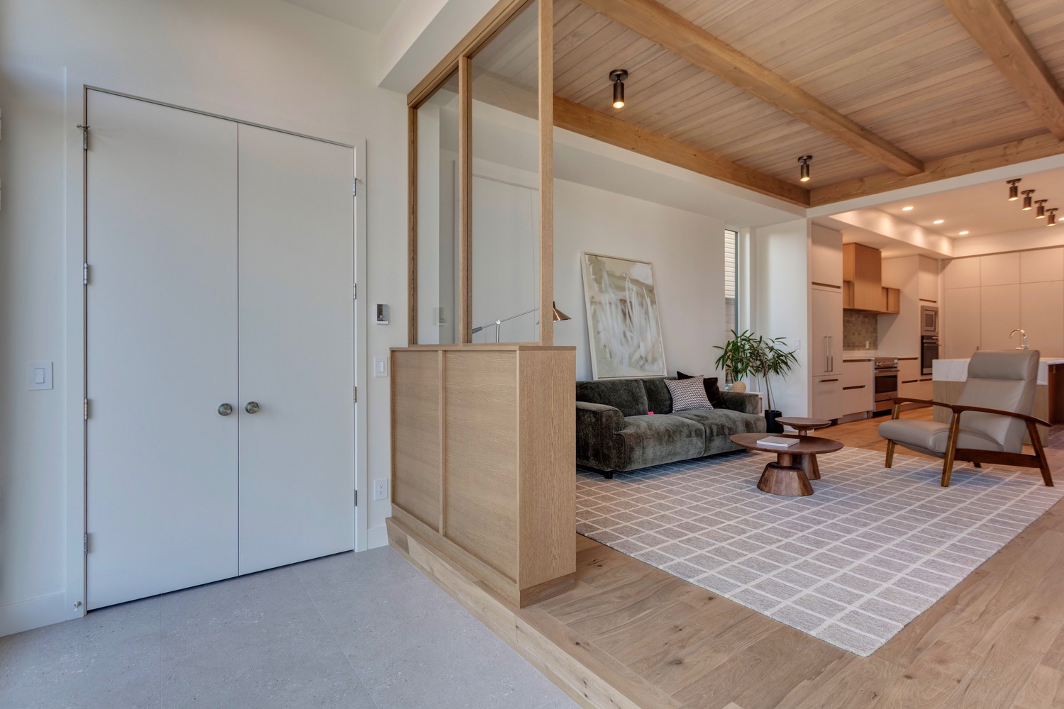 Foyer in the Aspen in Strathearn with homes for sale by Holland and Associates Real Estate in Edmonton.